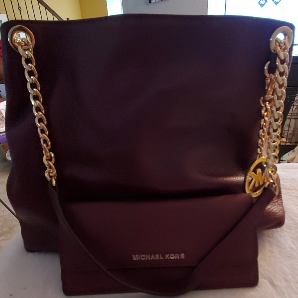 Leather purse and wallet